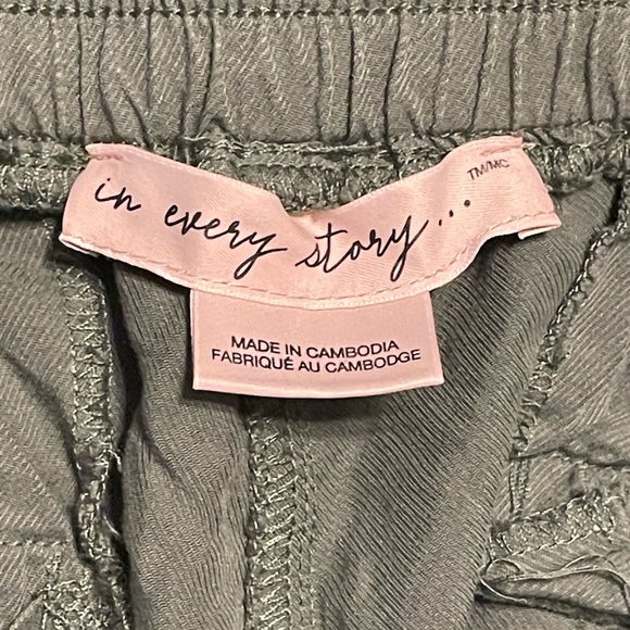 Army green Lyocell pants. - Picture 5 of 6